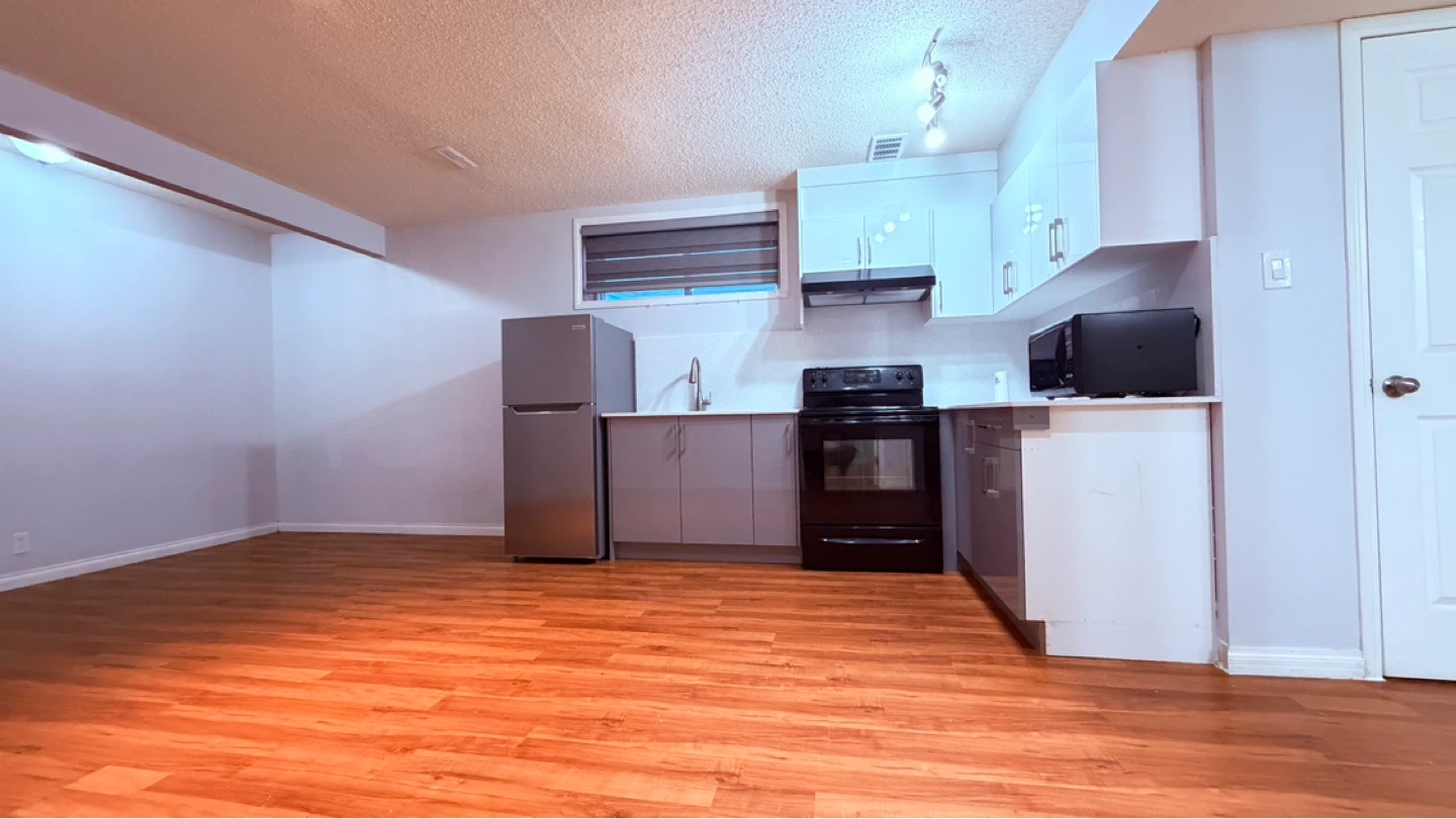 Basement for rent - photo 2