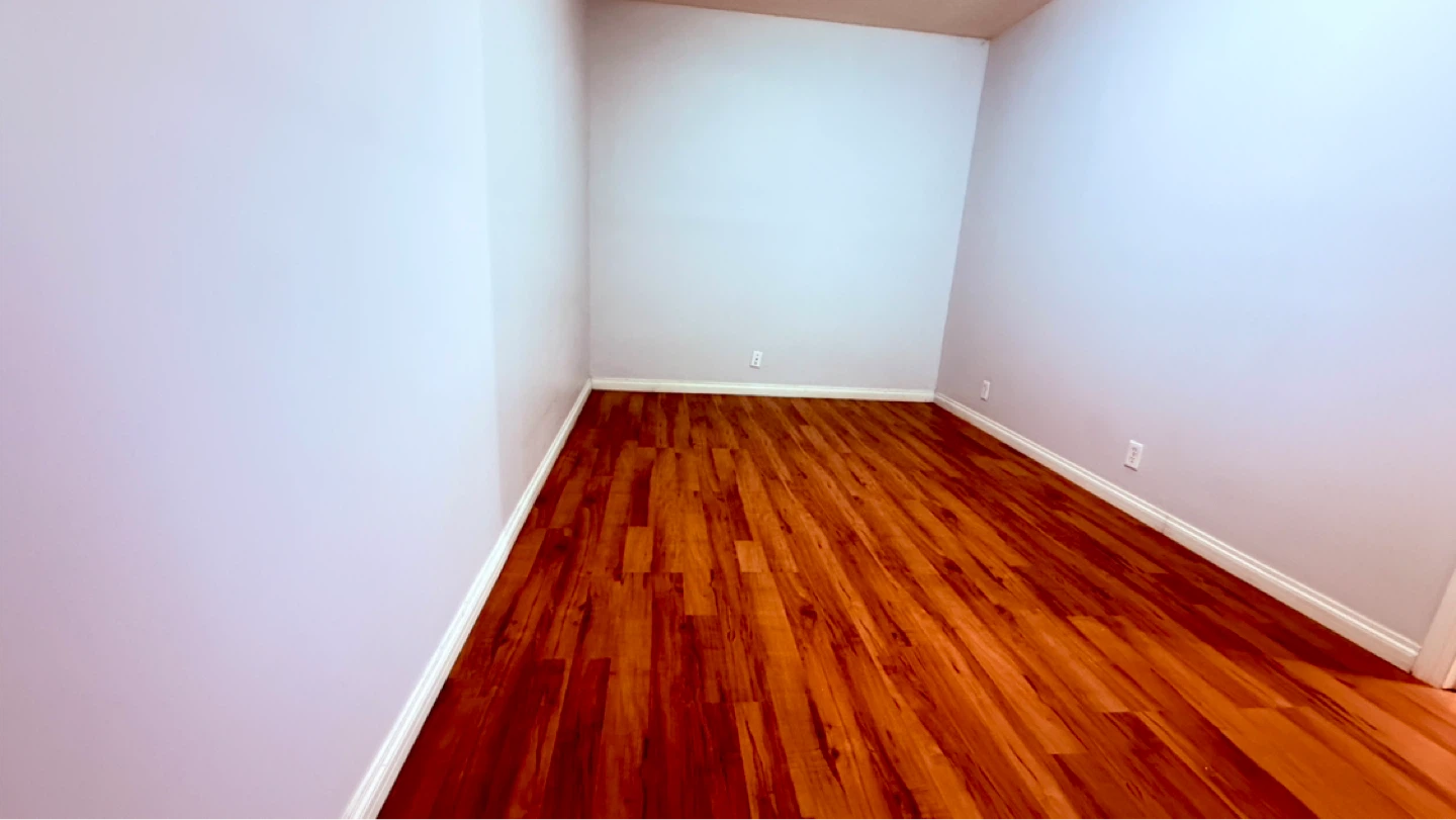 Basement for rent - photo 3