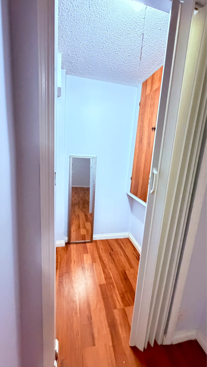 Basement for rent - photo 4