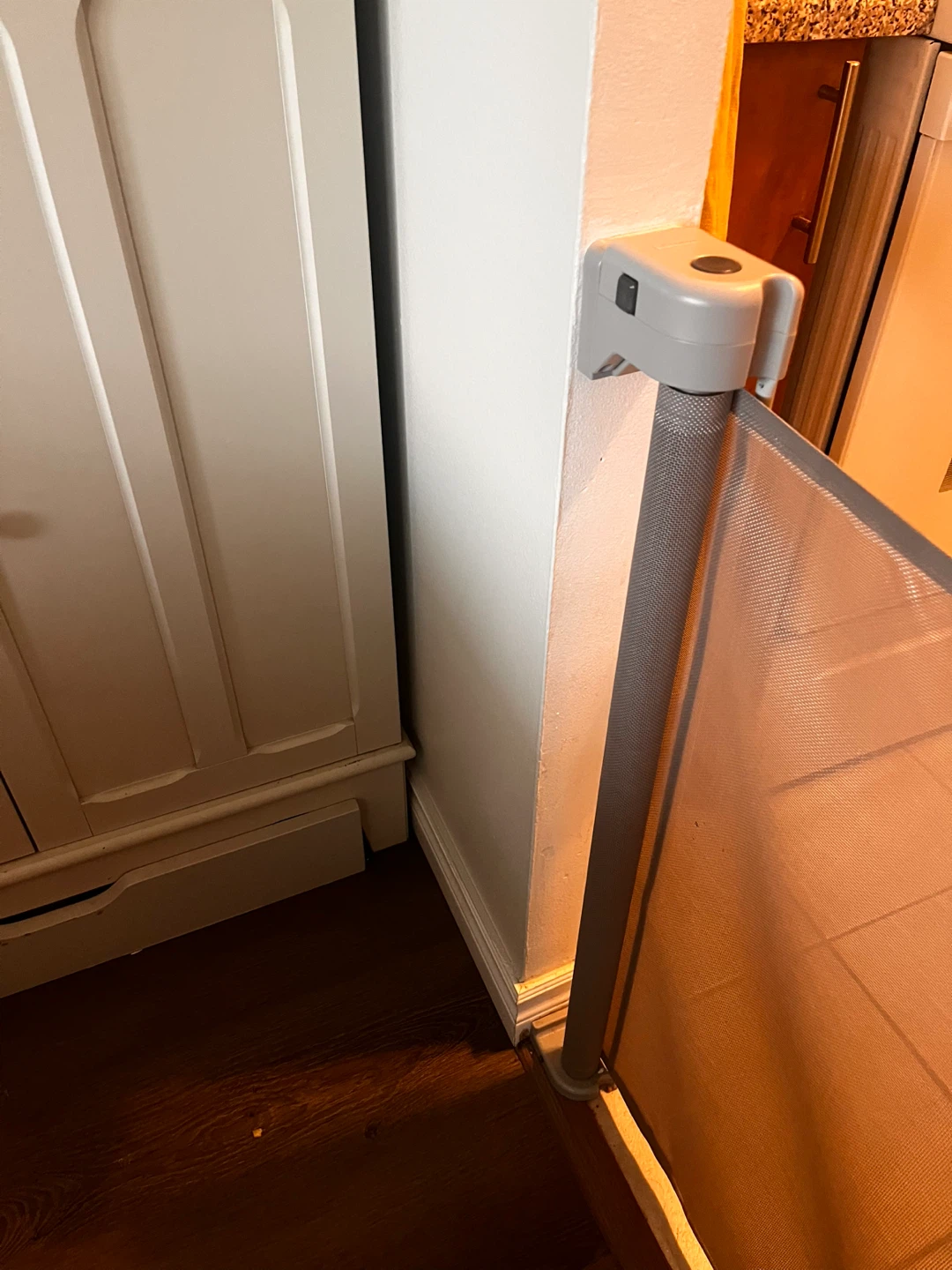 Skip Hop Playview Retractable Mesh Baby Gate - Grey - photo 5