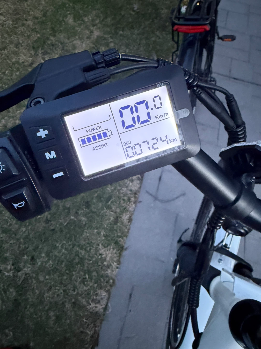 2 Isinwheel  Electric Bike - Black and White - photo 2