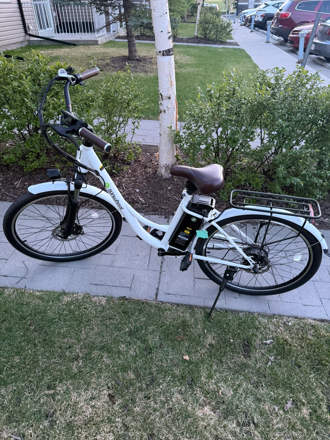 2 Isinwheel  Electric Bike - Black and White - photo 5
