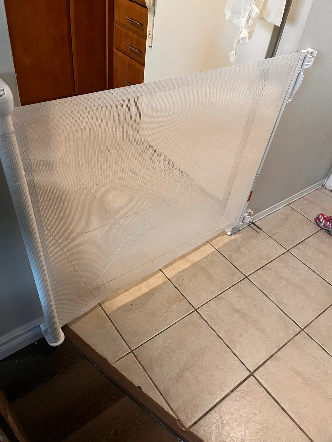 Momax Retractable Baby Safety Gate 52inch
