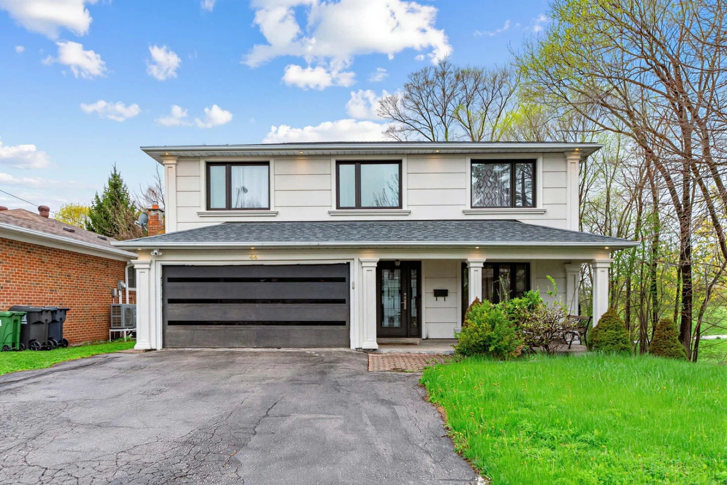 Modern Family Home with Spacious Washroom and Deck