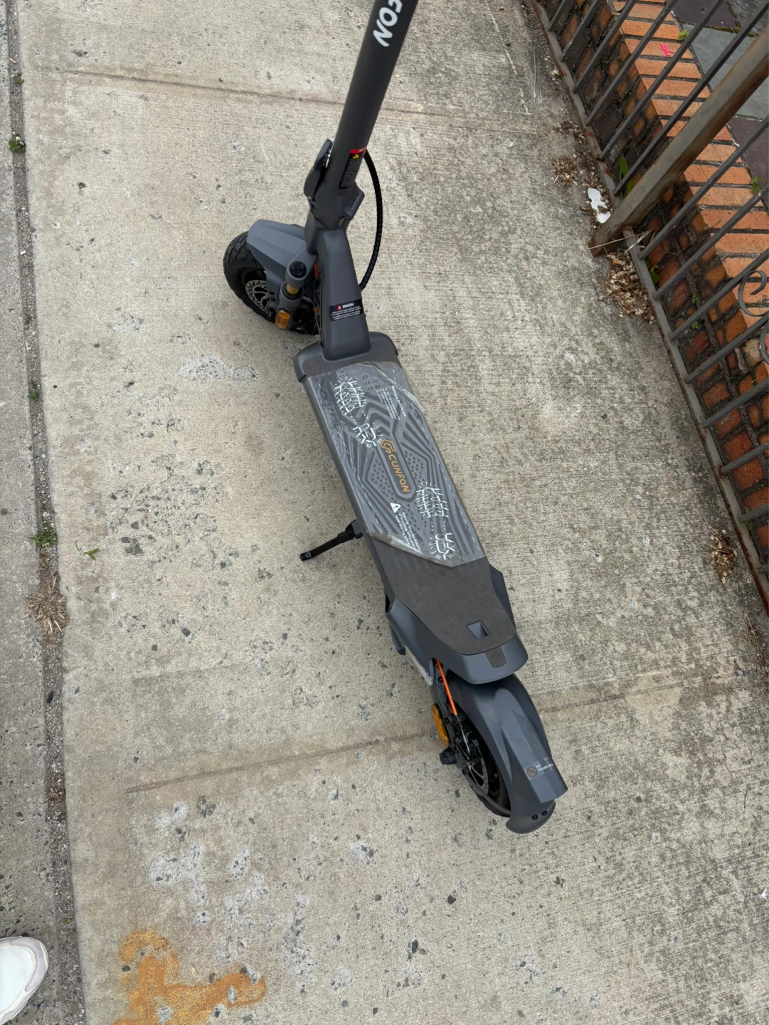 CUNFON Electric Scooter - photo 2