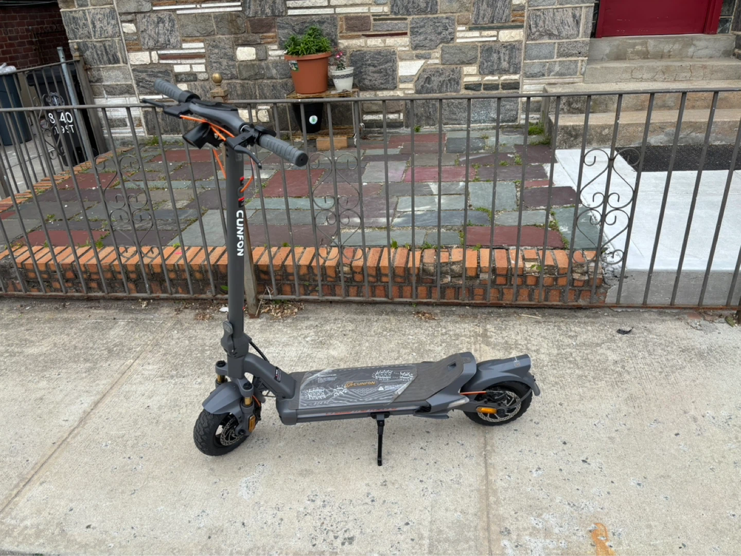 CUNFON Electric Scooter