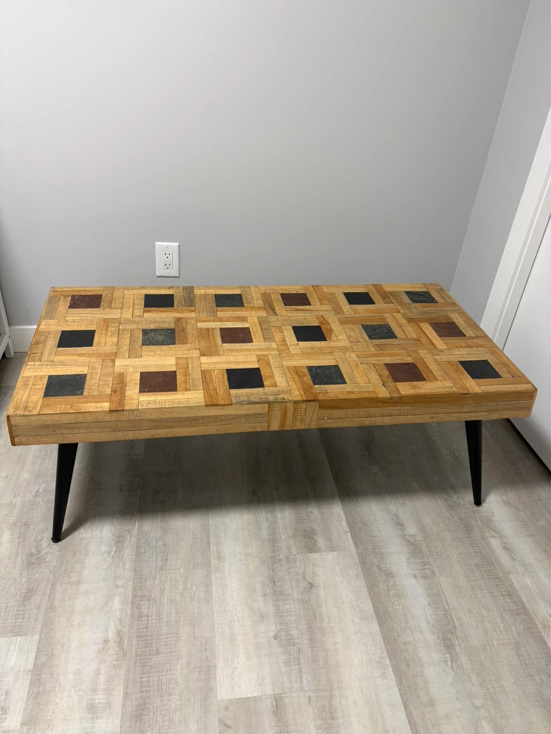 Structube wood living room table - photo 3