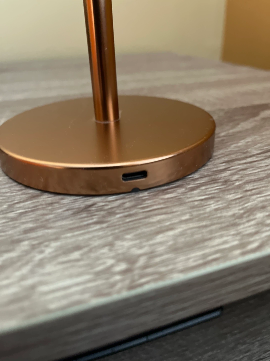 Dawnrise LED Table Lamp - photo 4