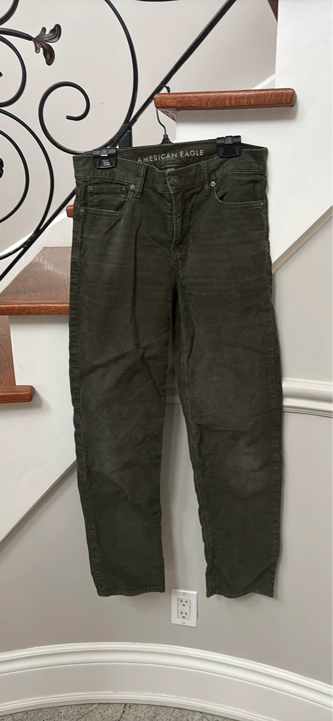 American Eagle Corduroy Pants - Olive Green