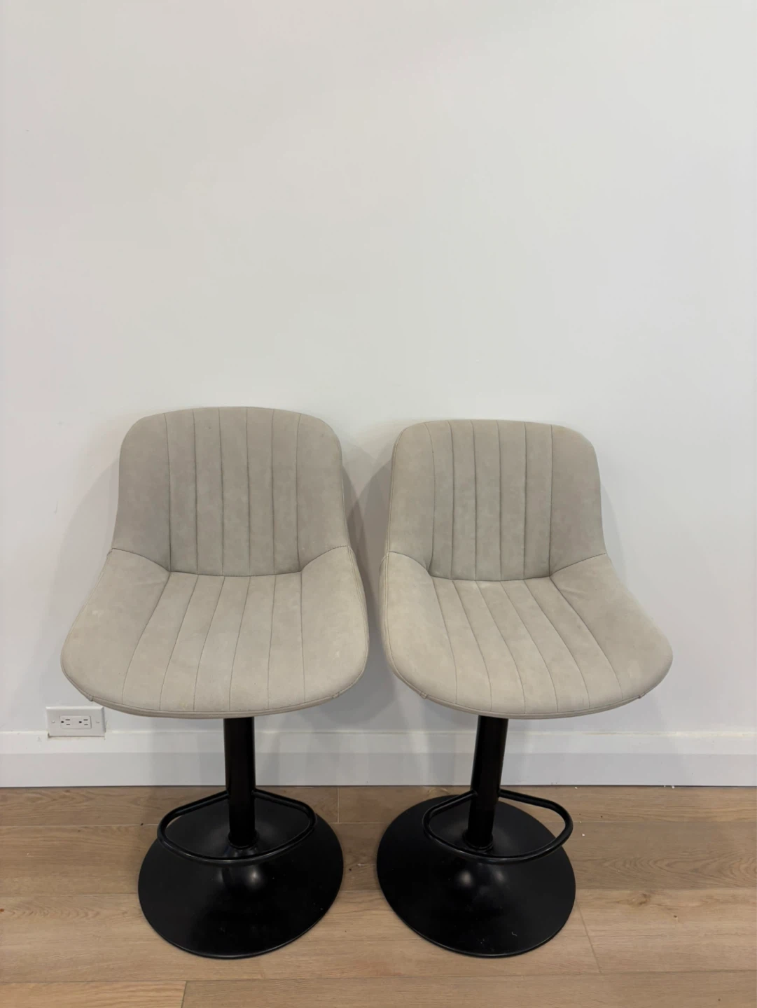 Set of 2 Adjustable Swivel Bar Stools
