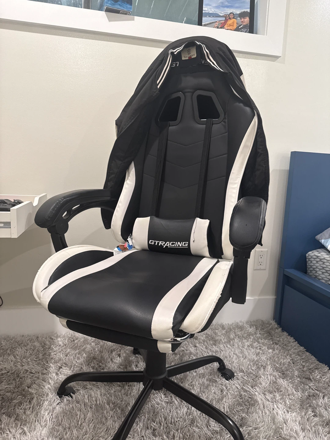 GTRACING Gaming Chair - Black and White