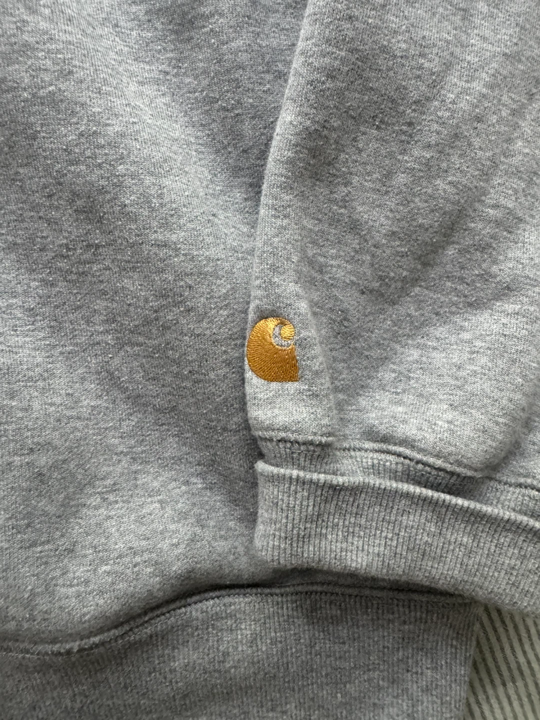Carhartt Sweatshirt - Size M