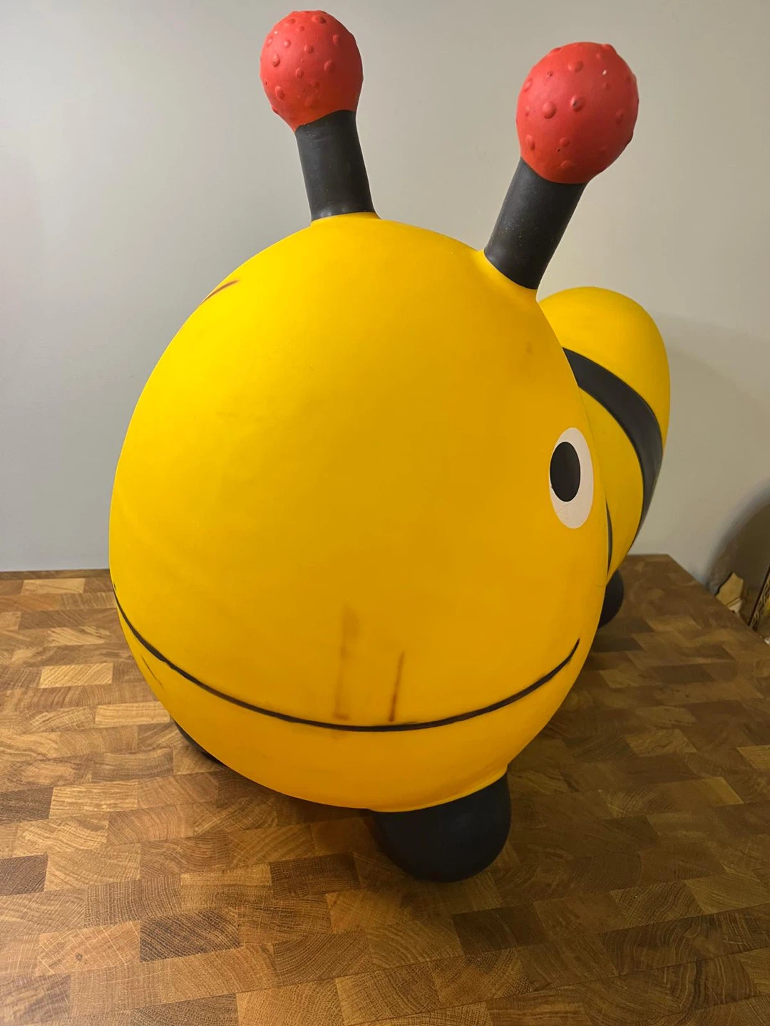 B. Toys Wheely Bee Ride-On Toy - photo 3