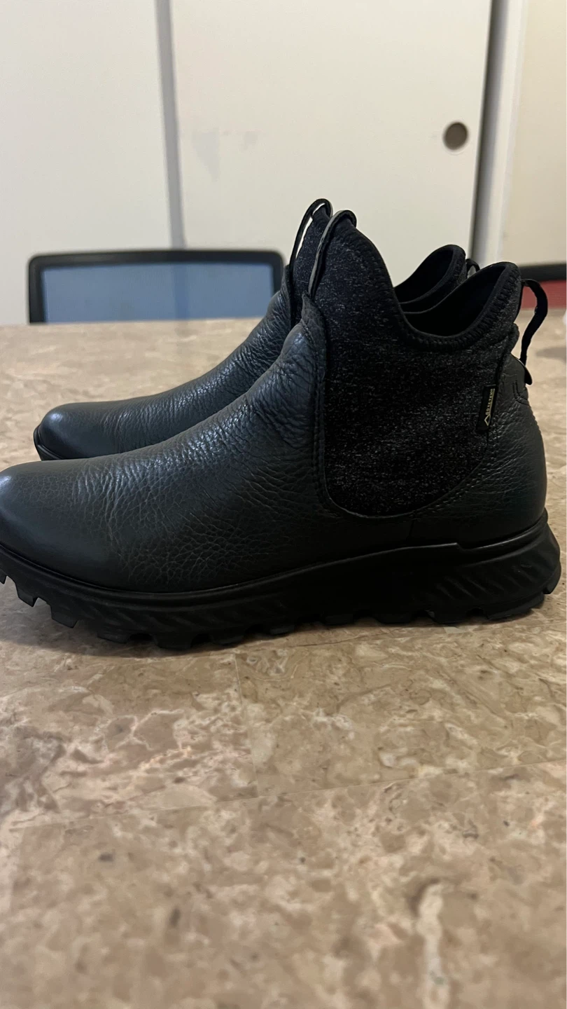 ECCO Gore-Tex Black Leather Chelsea Boots - Women's Size 5/36 - photo 2