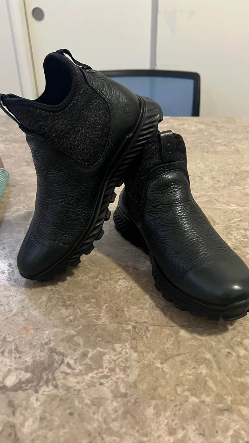 ECCO Gore-Tex Black Leather Chelsea Boots - Women's Size 5/36 - photo 5