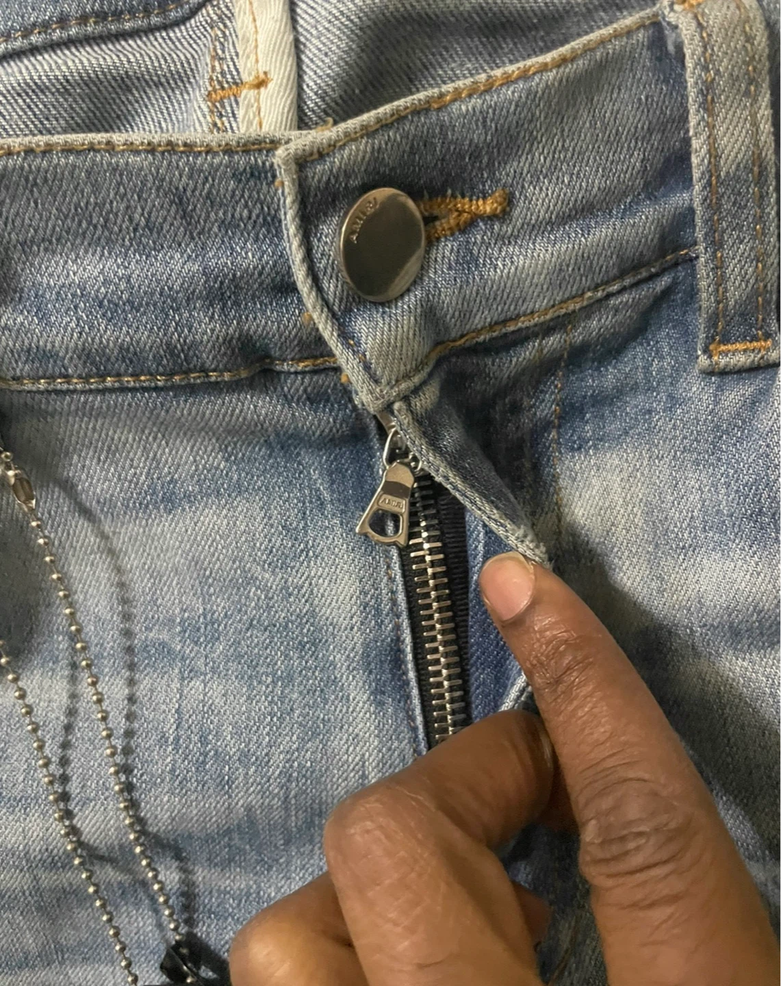 Amiri Grunge Patch Jeans - photo 4