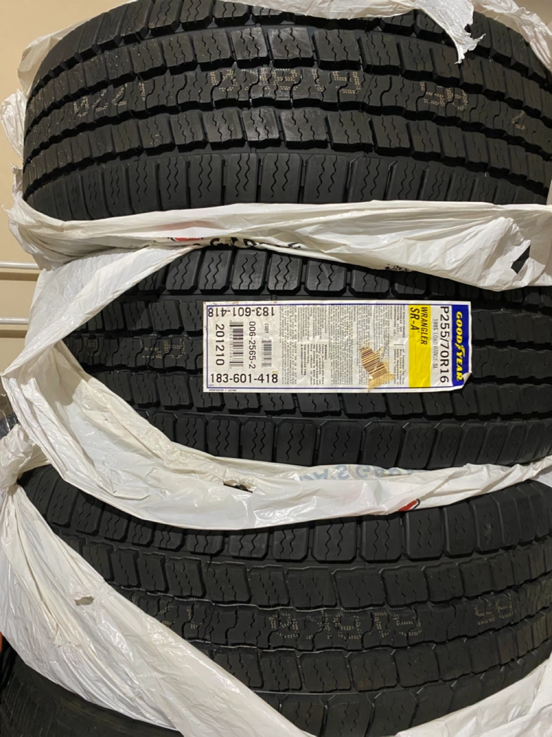 Goodyear Wrangler SR-A P255/70R16 Tires (Set of 4)
