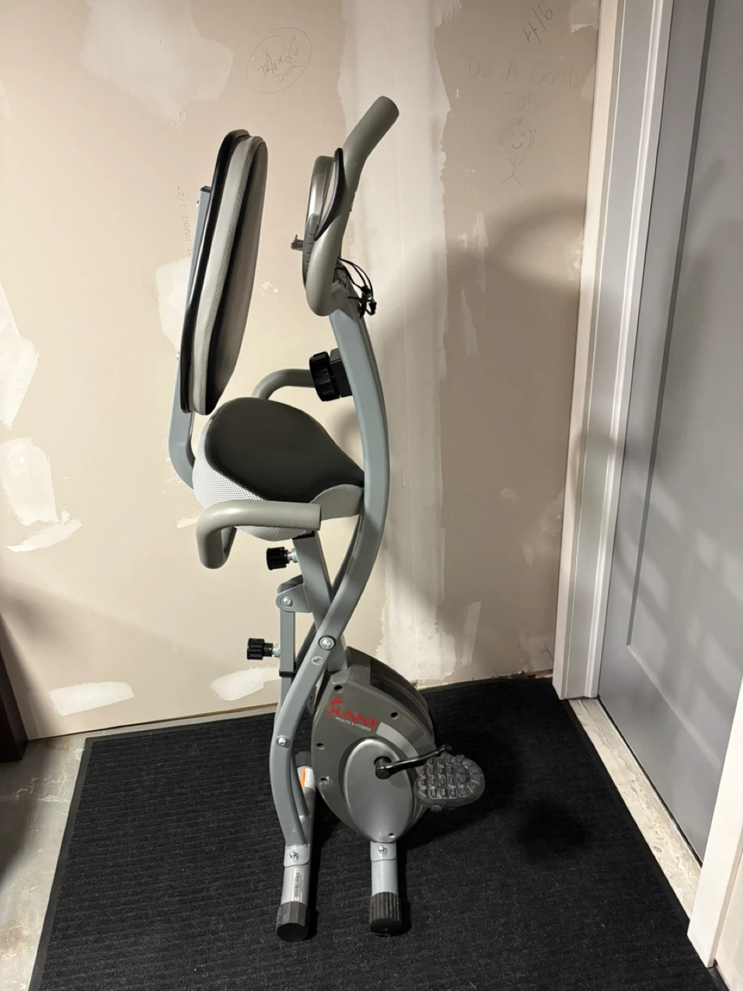 Sunny Health & Fitness Recumbent Bike - photo 4
