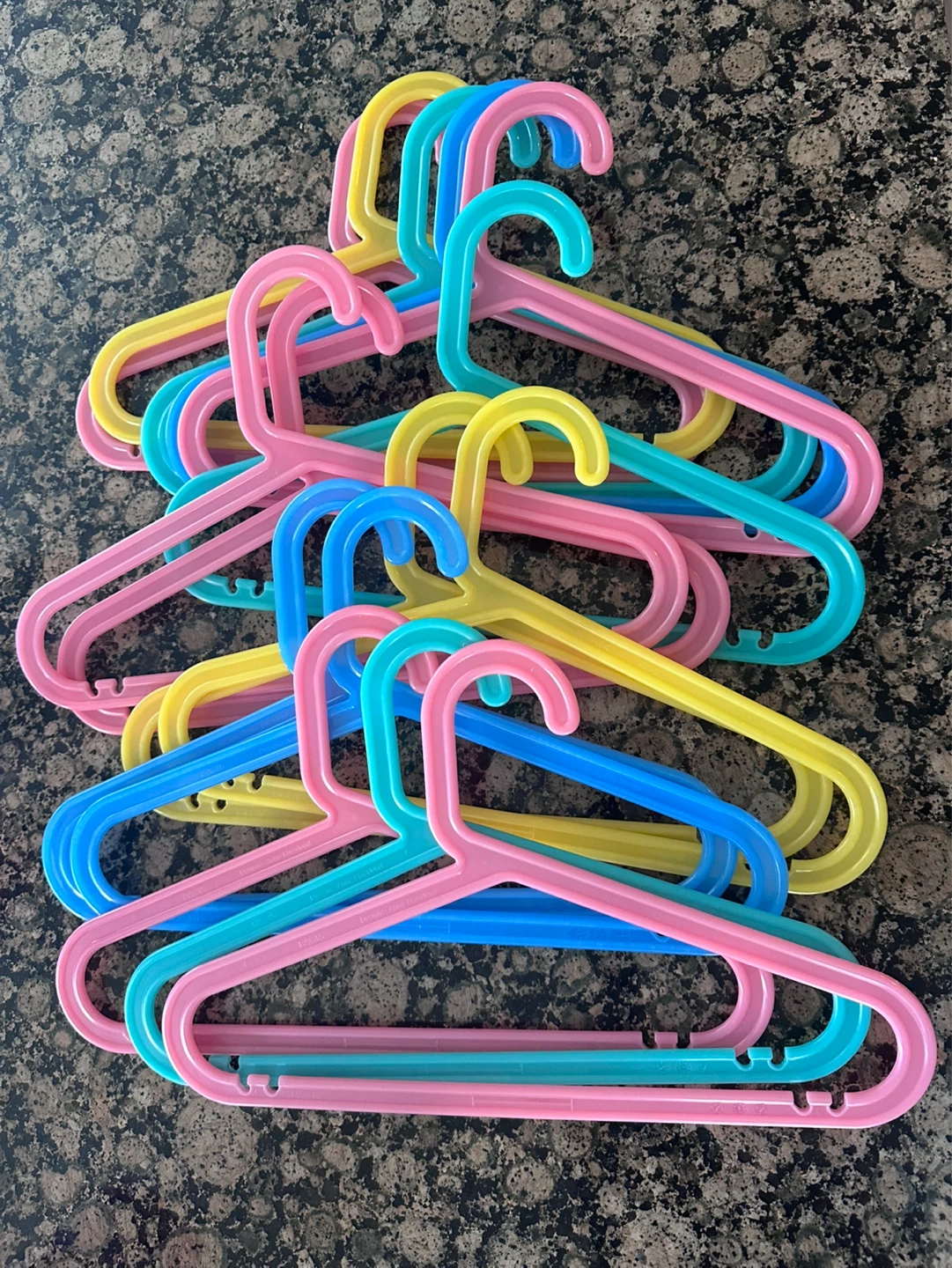 Kids Plastic Hangers - 12 Pack