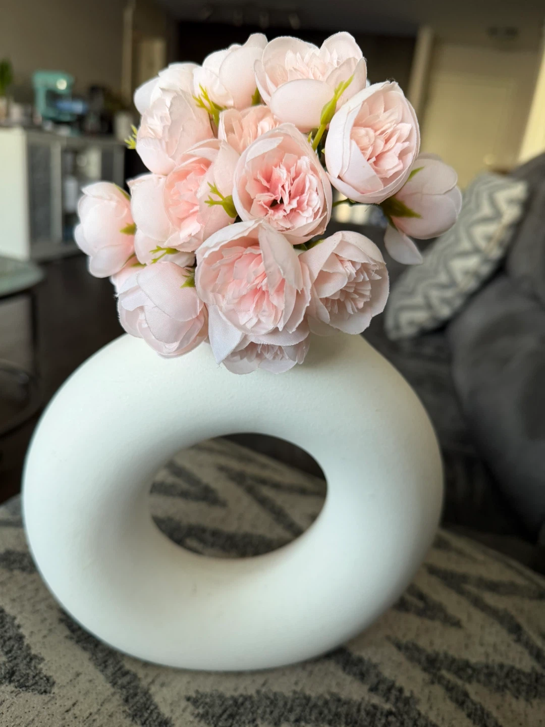 White Doughnut Vase with Pink Flowers - photo 2