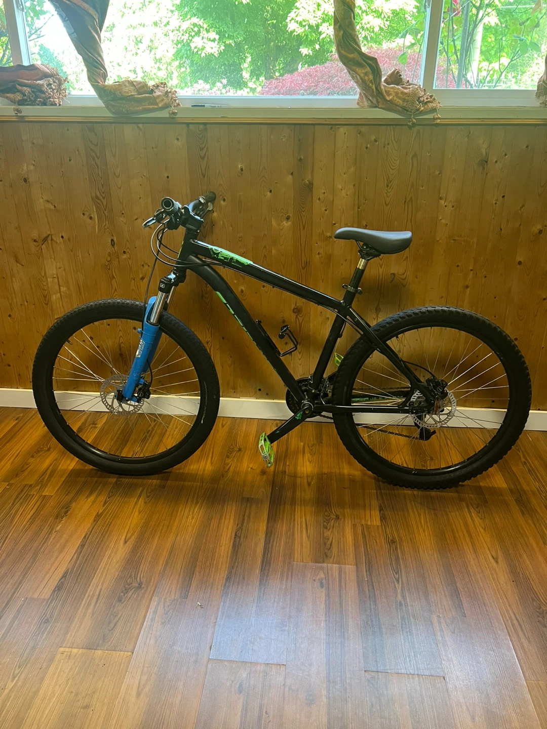 Specialized Street 2 17.5” - 24 Speed