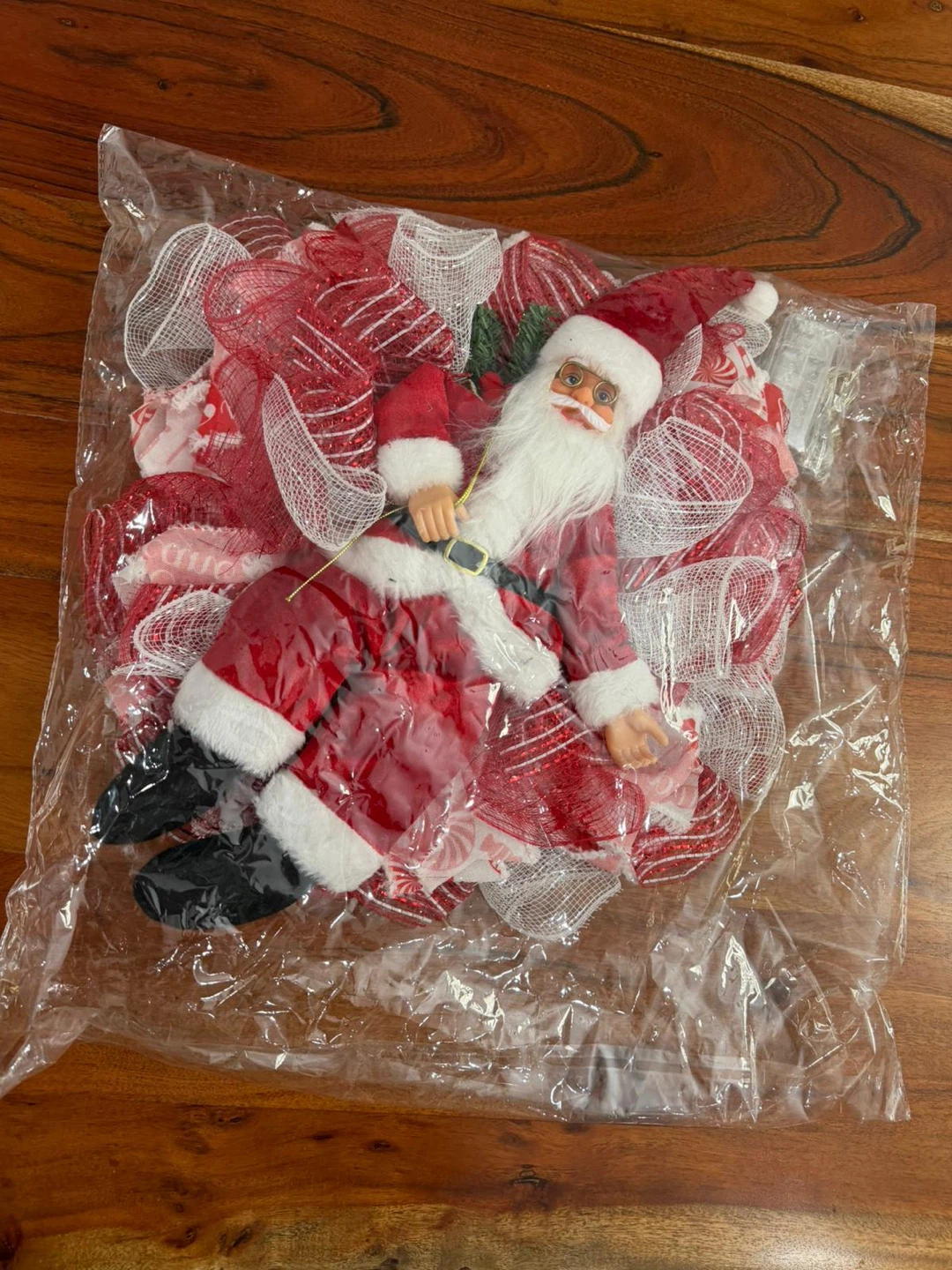 Christmas Santa Wreath with Lights - photo 3