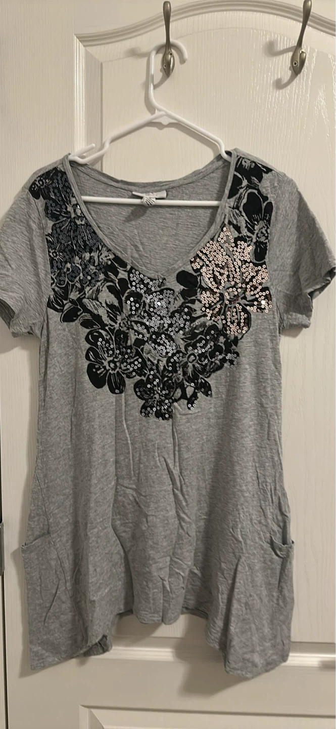 Style & Co Sequin Floral V-Neck T-Shirt