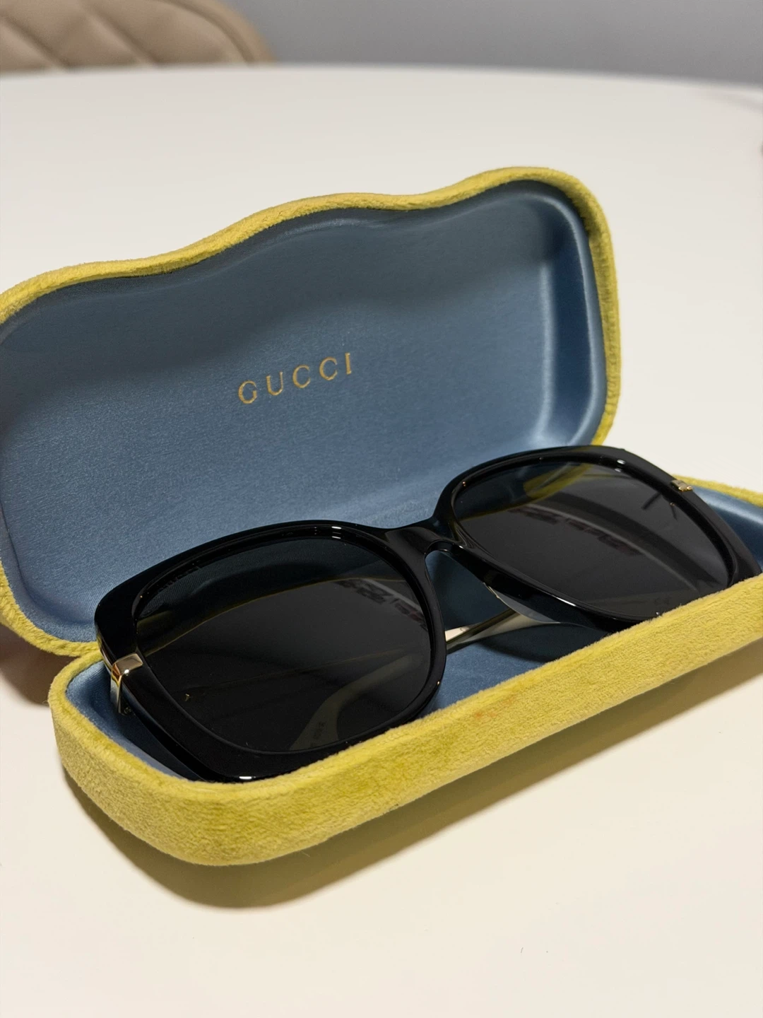 GUCCI Women's Black Oversized Sunglasses