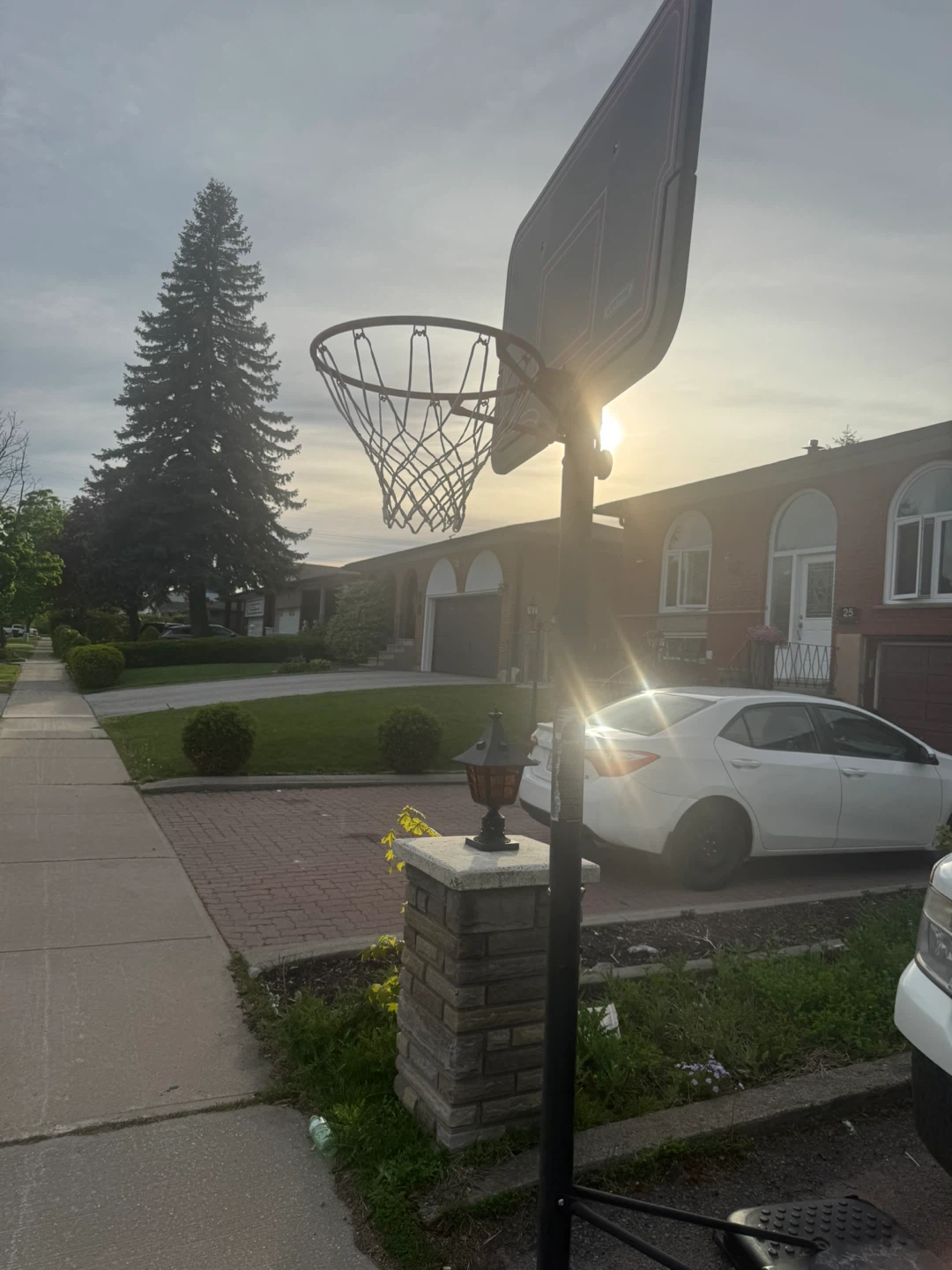 Lifetime Portable Basketball Hoop - photo 4