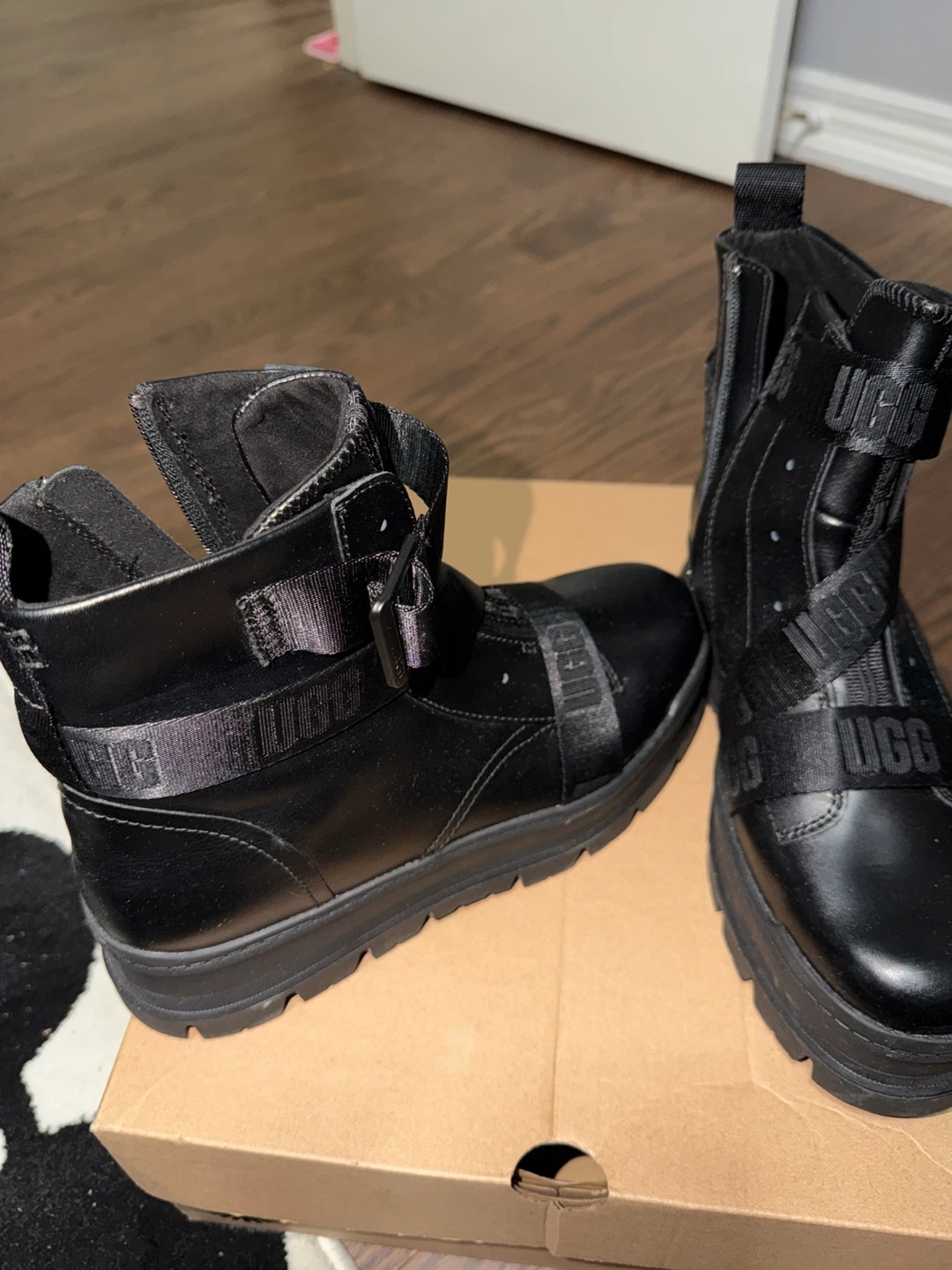 UGG Black Leather Platform Boots - photo 3