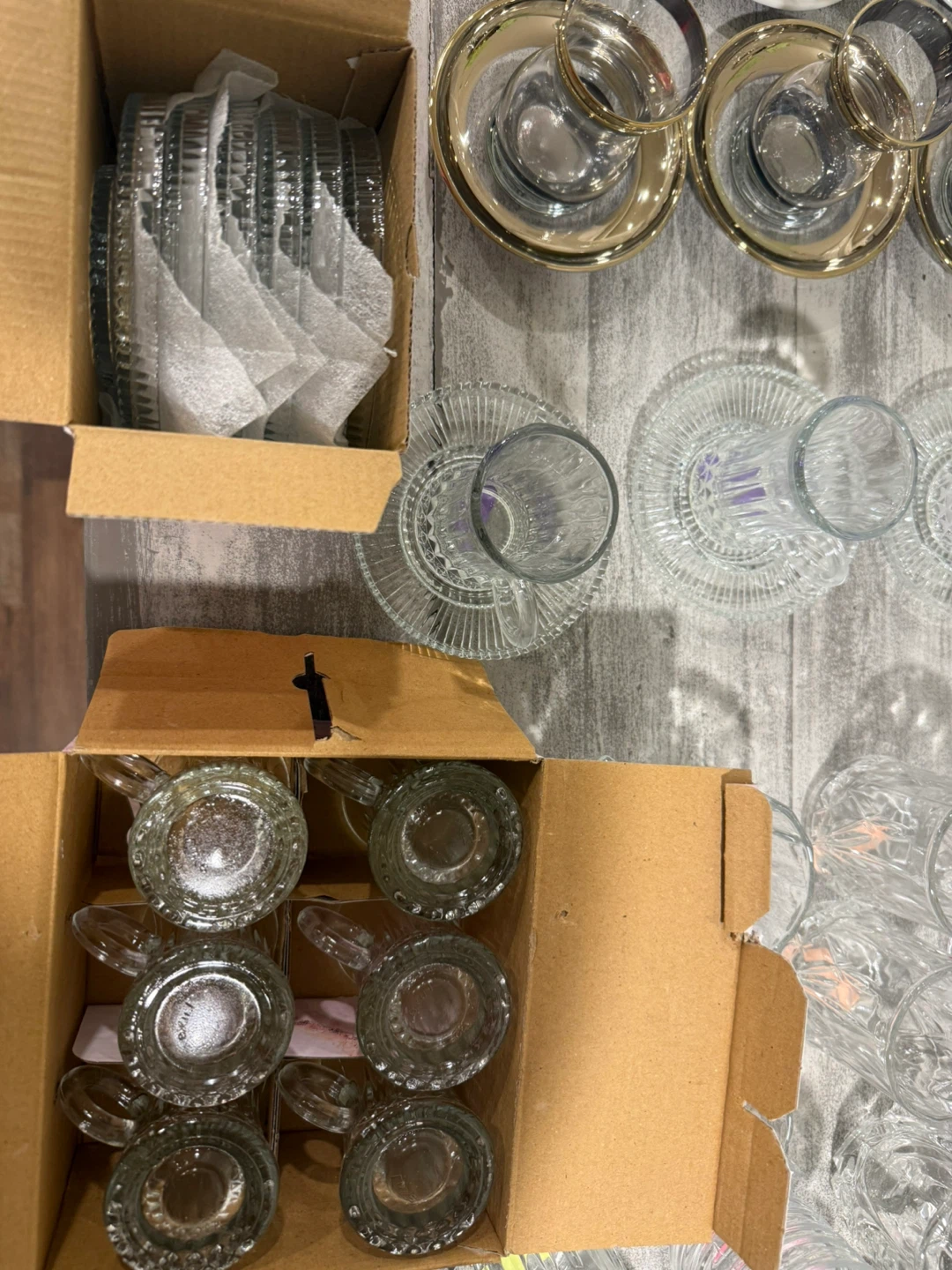 Set of 6 teacups and saucers - photo 4