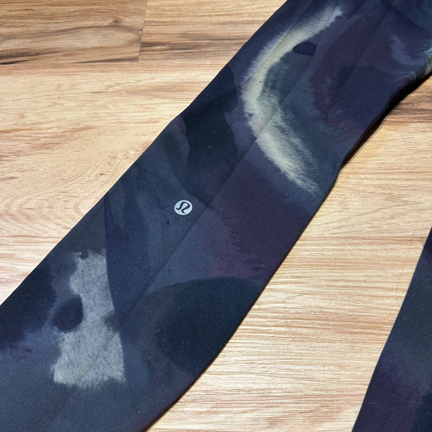Lululemon Align Pants Black Watercolor Print Size 6 - photo 5