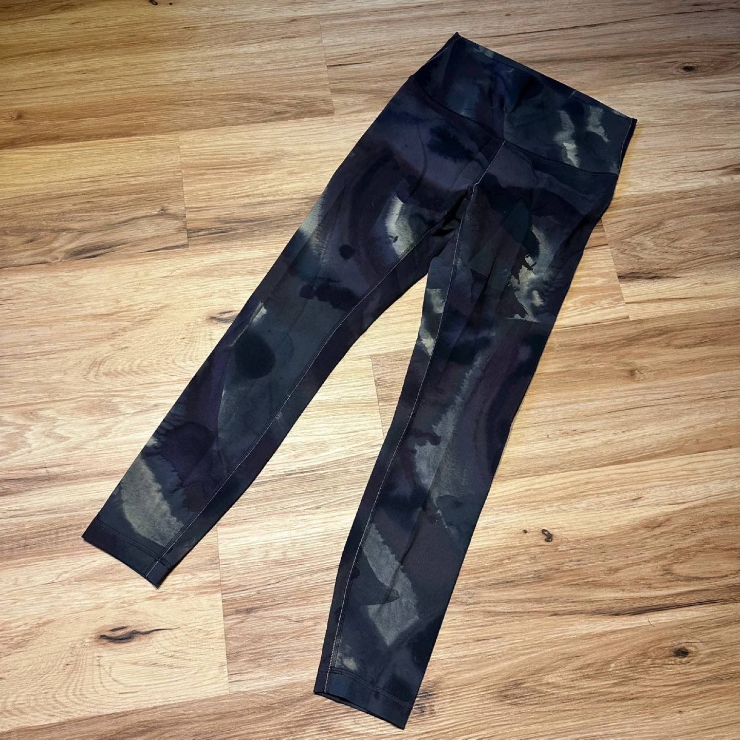 Lululemon Align Pants Black Watercolor Print Size 6