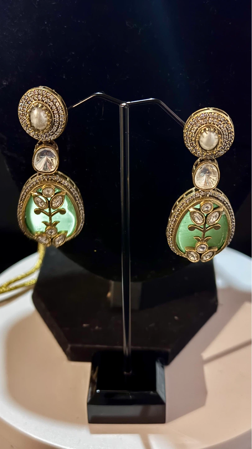 Mint green choker set by sabyasachi - photo 4