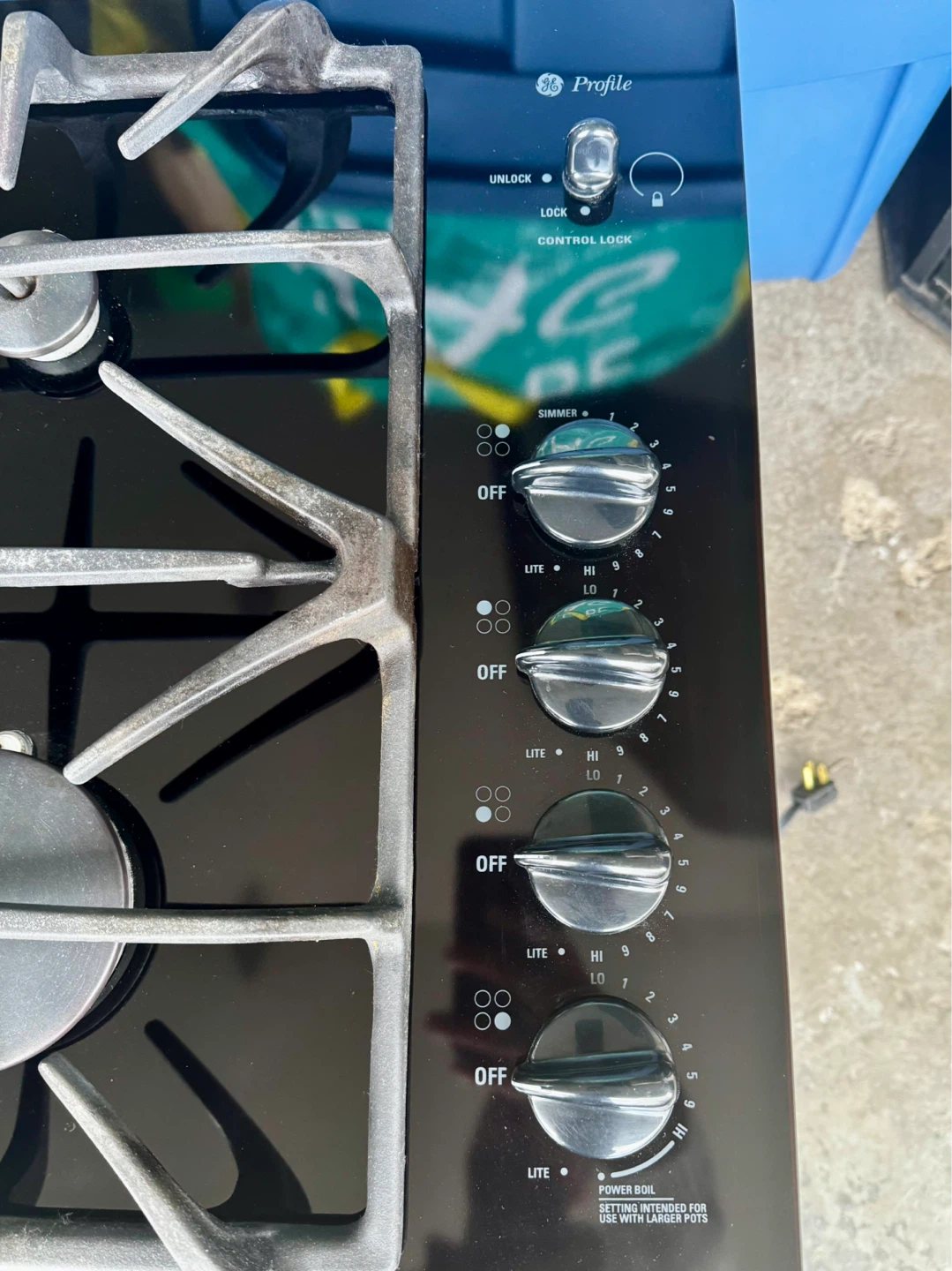 GE Profile Series 30" Built-In Gas Cooktop - photo 2