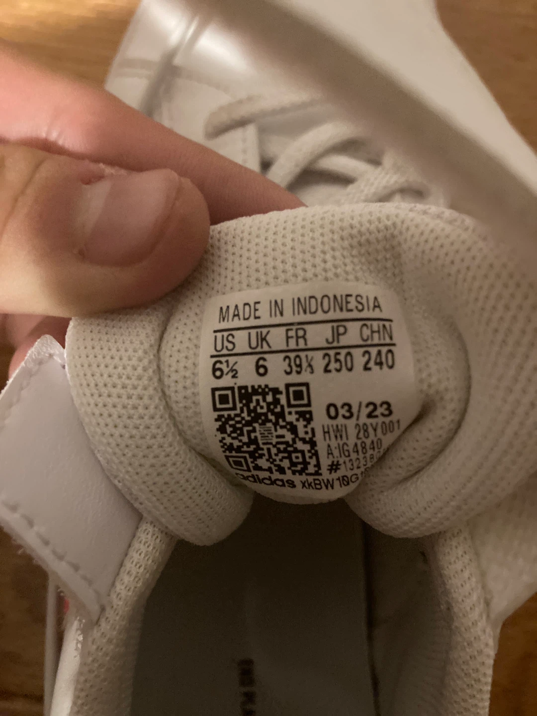 Adidas Grand Court Shoes White Red Size 6.5 - photo 2