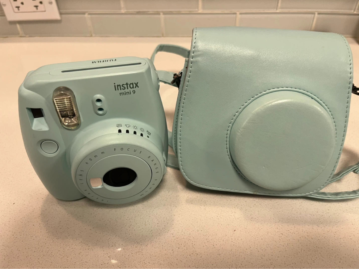 Fujifilm Instax Mini 9 Camera with Case - Ice Blue