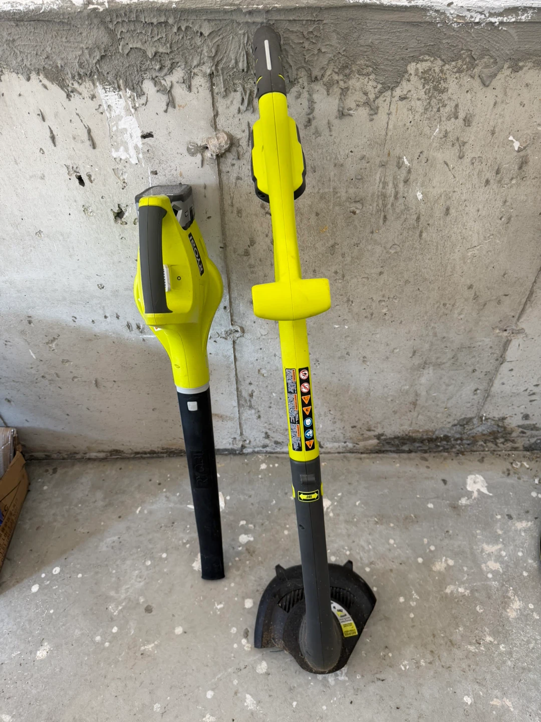 Ryobi 18V ONE+ Mower, Trimmer & Blower Combo Kit - photo 2