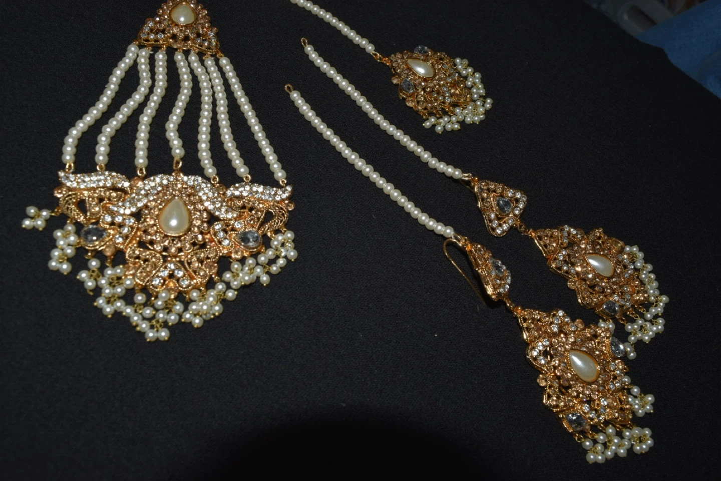 Assorted Jhumka Earrings and Jewelry Set - photo 3