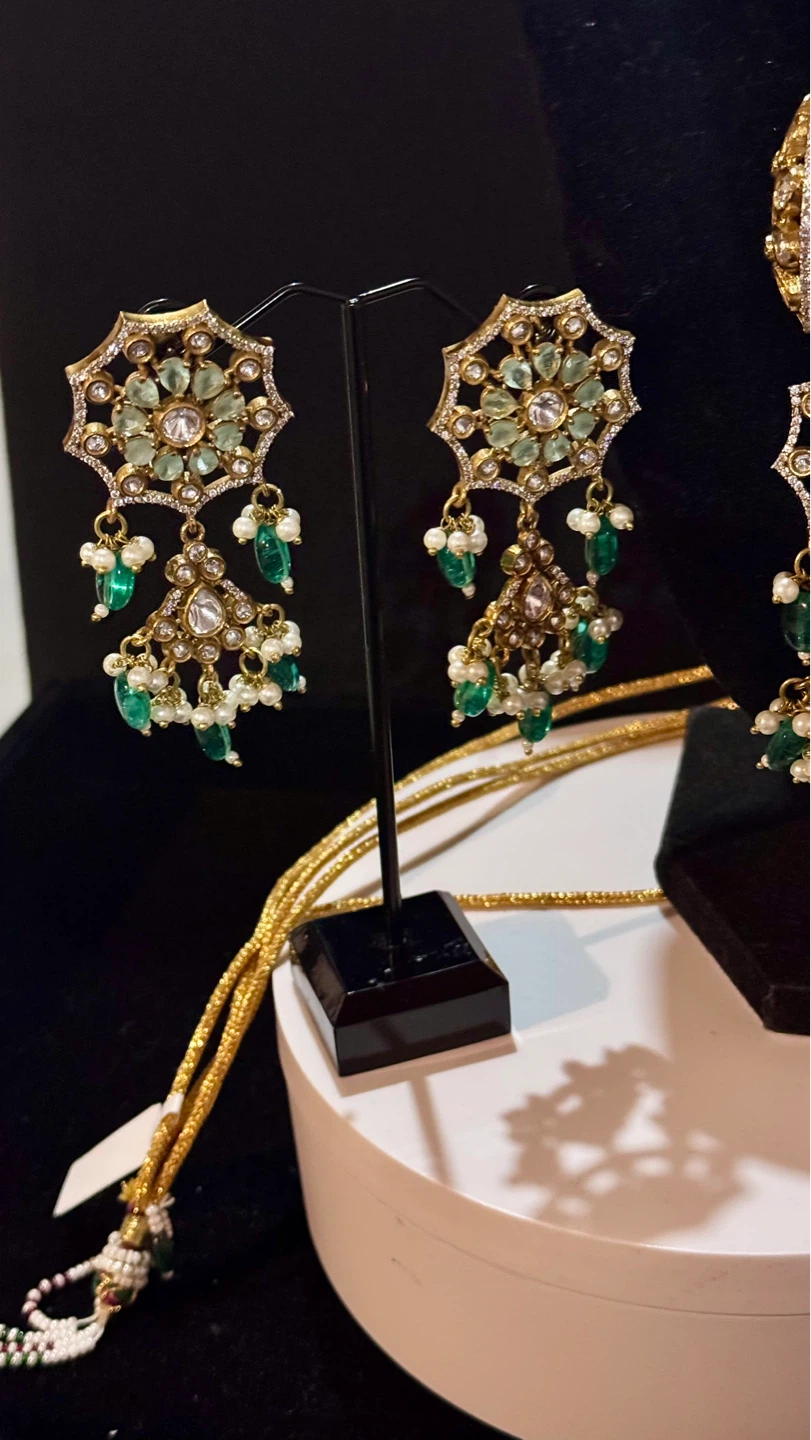 Green Emerald and Diamond Peacock Necklace Set with Earrings - photo 4