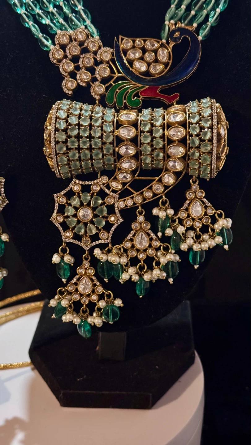 Green Emerald and Diamond Peacock Necklace Set with Earrings - photo 3