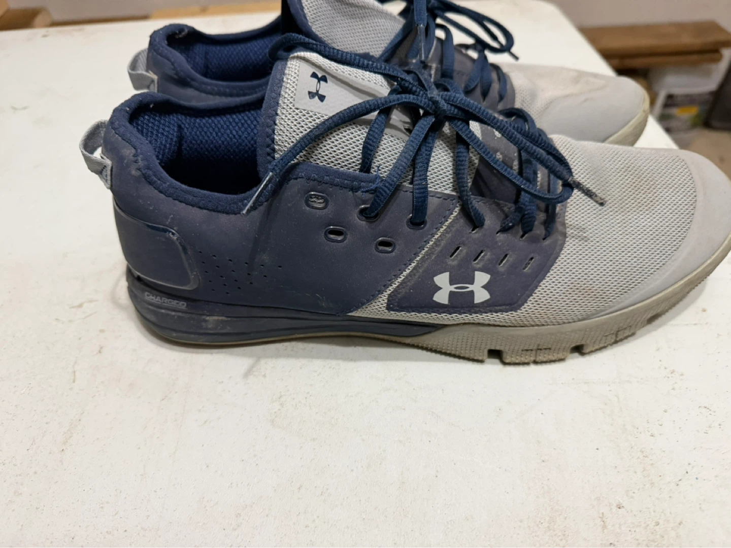 UNDER ARMOUR RUNNING SHOES SIZE 13 MENS