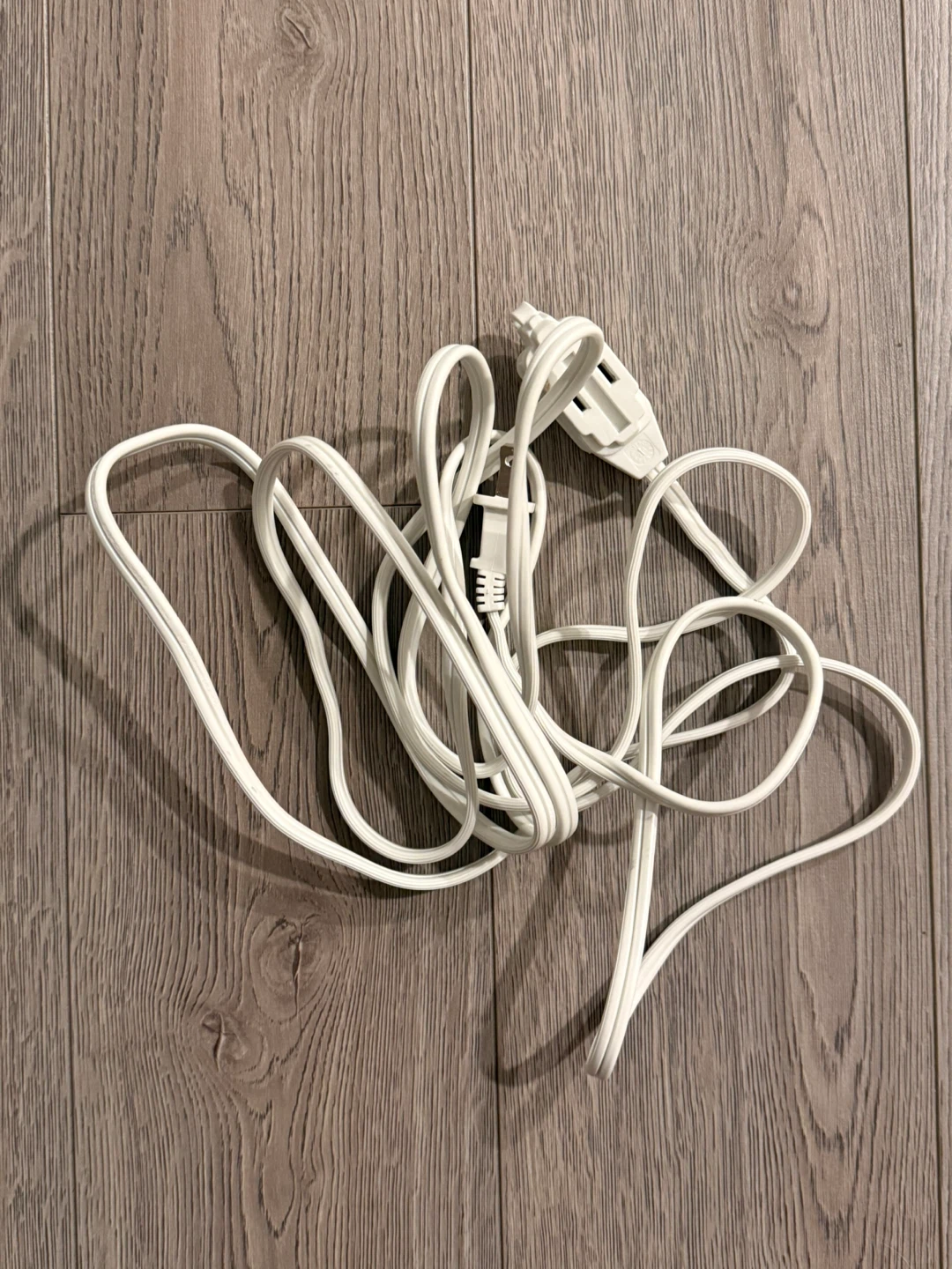 Power Outlet & Extension Cord