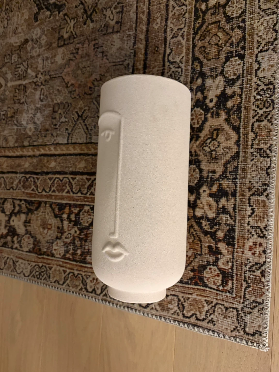 White Abstract Face Ceramic Vase - photo 2