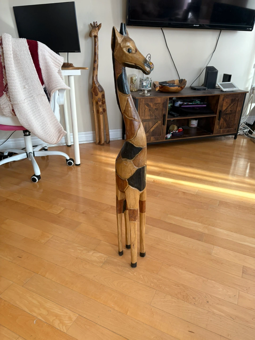 Handcarved Wooden Giraffe - photo 2
