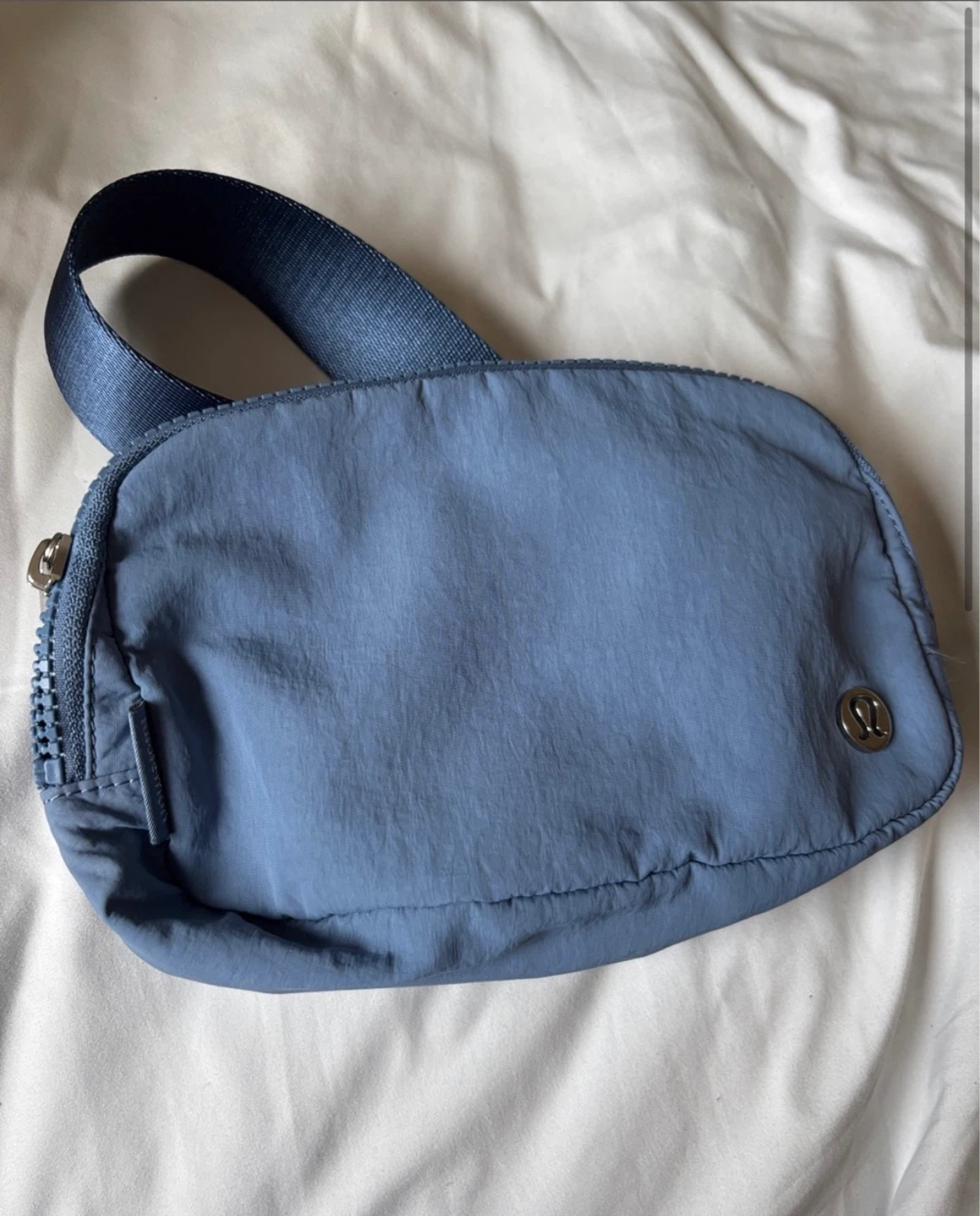 Lululemon Everywhere Belt Bag - Blue