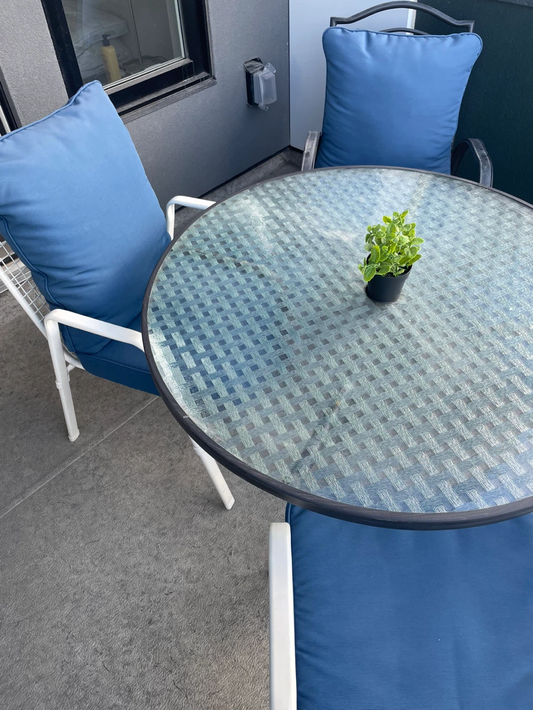 Patio set - photo 3