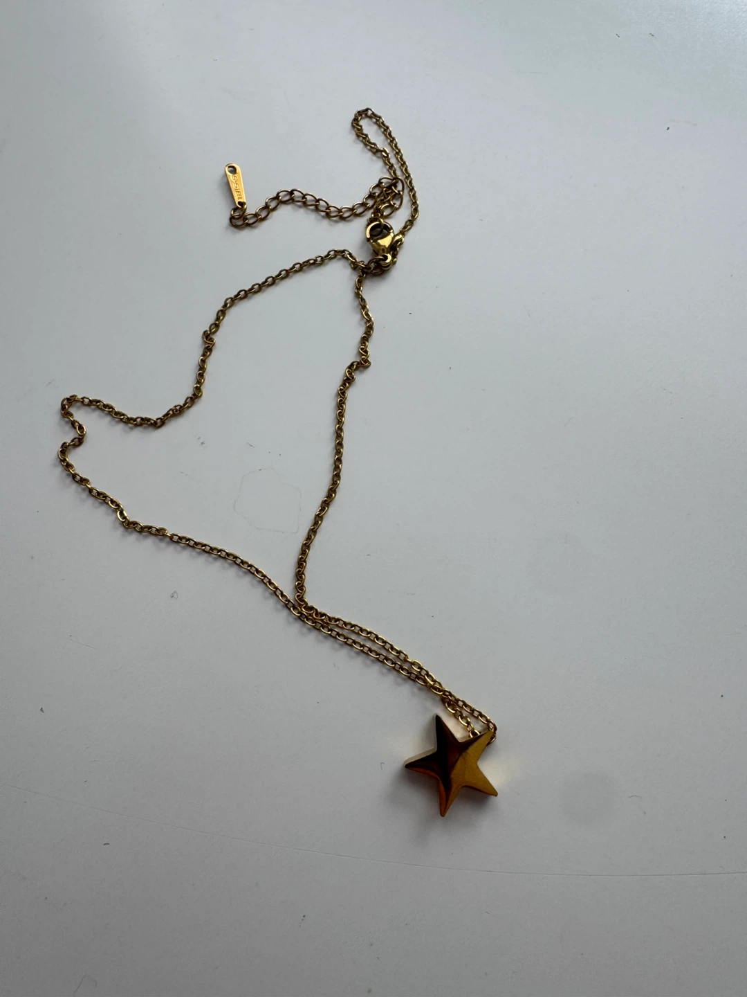 Gold Star Pendant Necklace