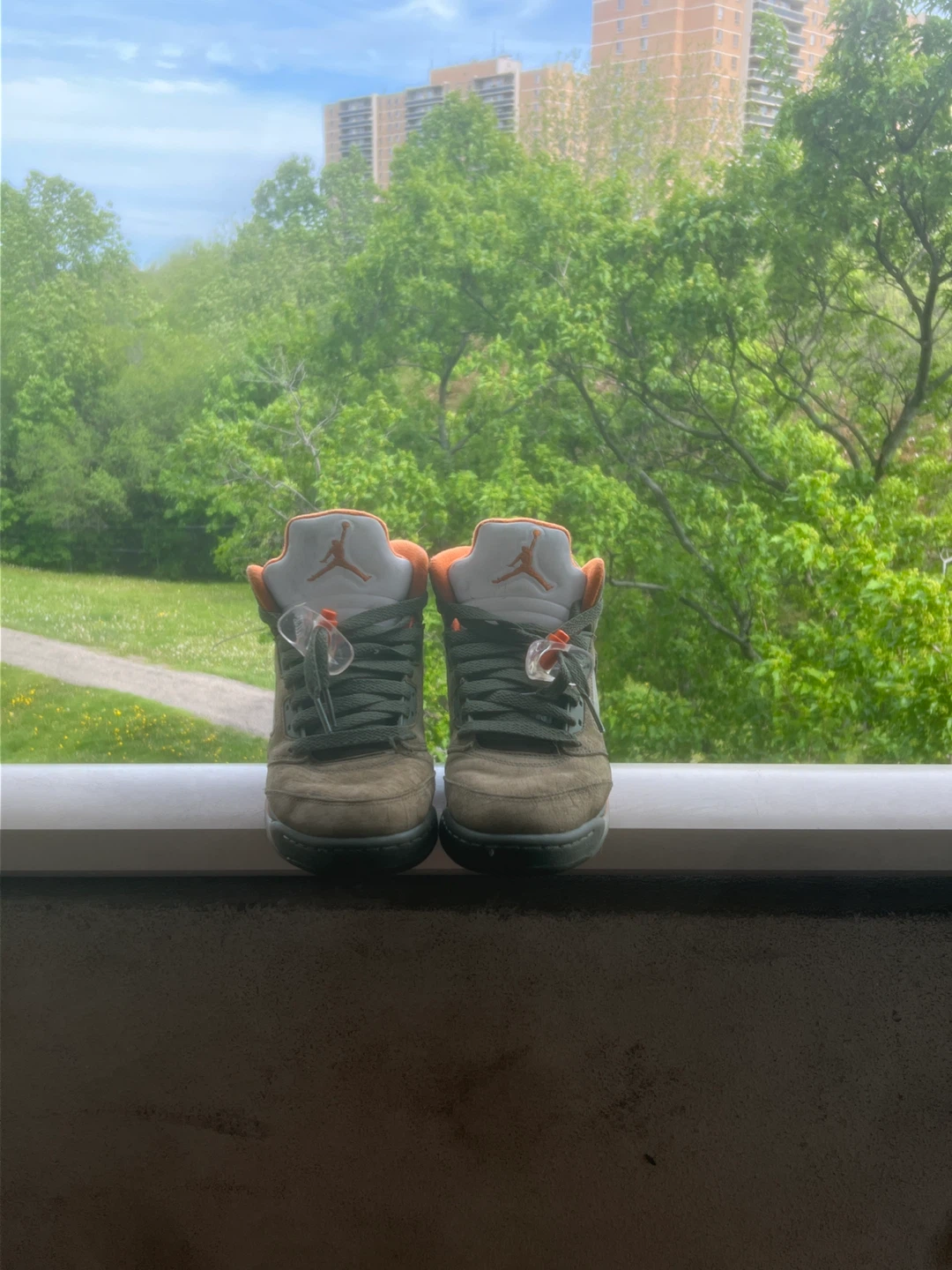 Air Jordan 5 Retro Olive Sneakers