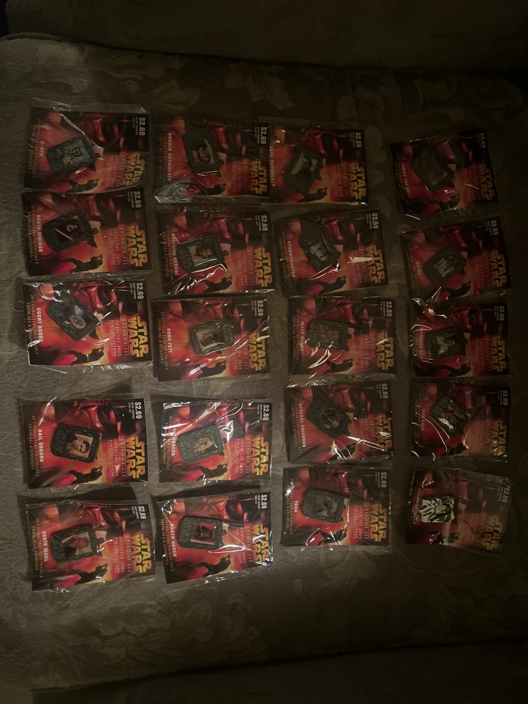 Star Wars Episode III Official 2005 Pin Collection